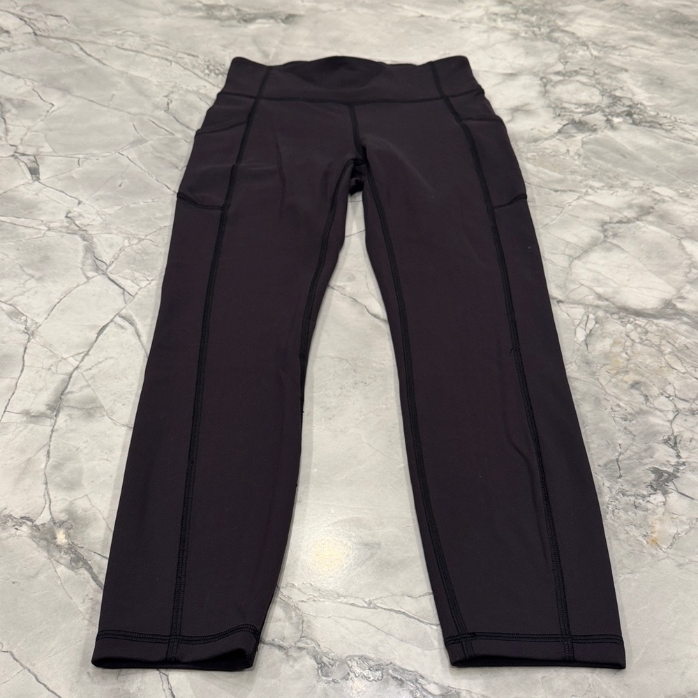 Lululemon Black Athletic Leggings with Pockets Size 4